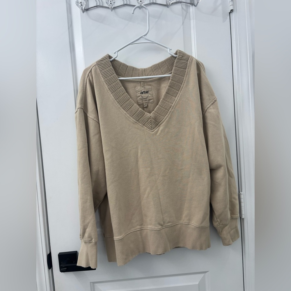 Aerie v neck sweatshirt
